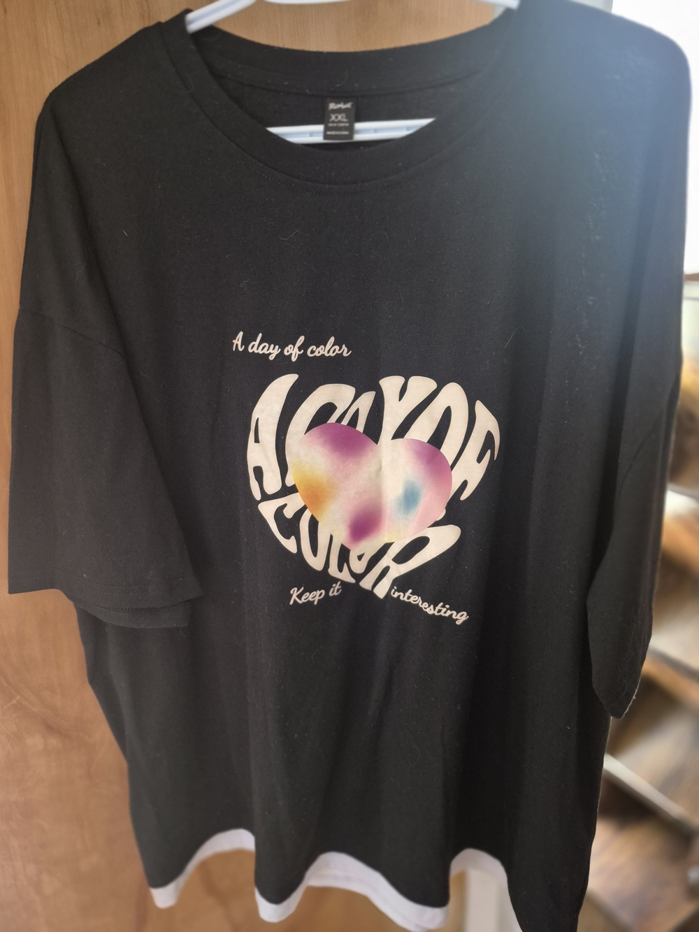 SHEIN Black Short Sleeve Tee with Multicolor Heart Graphic